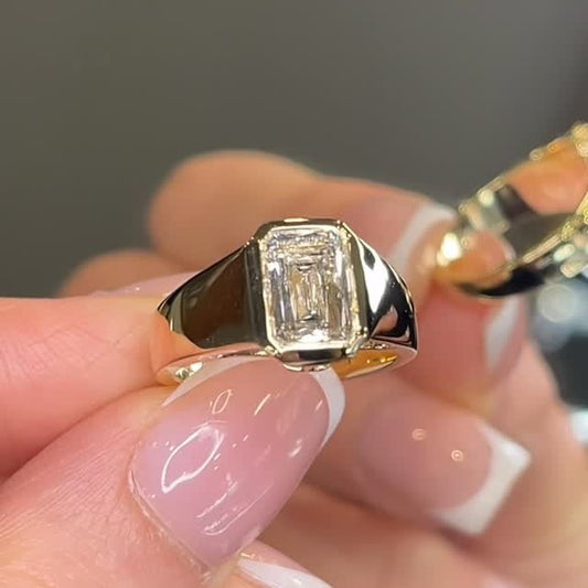 Bespoke Lab Diamond Signet Ring