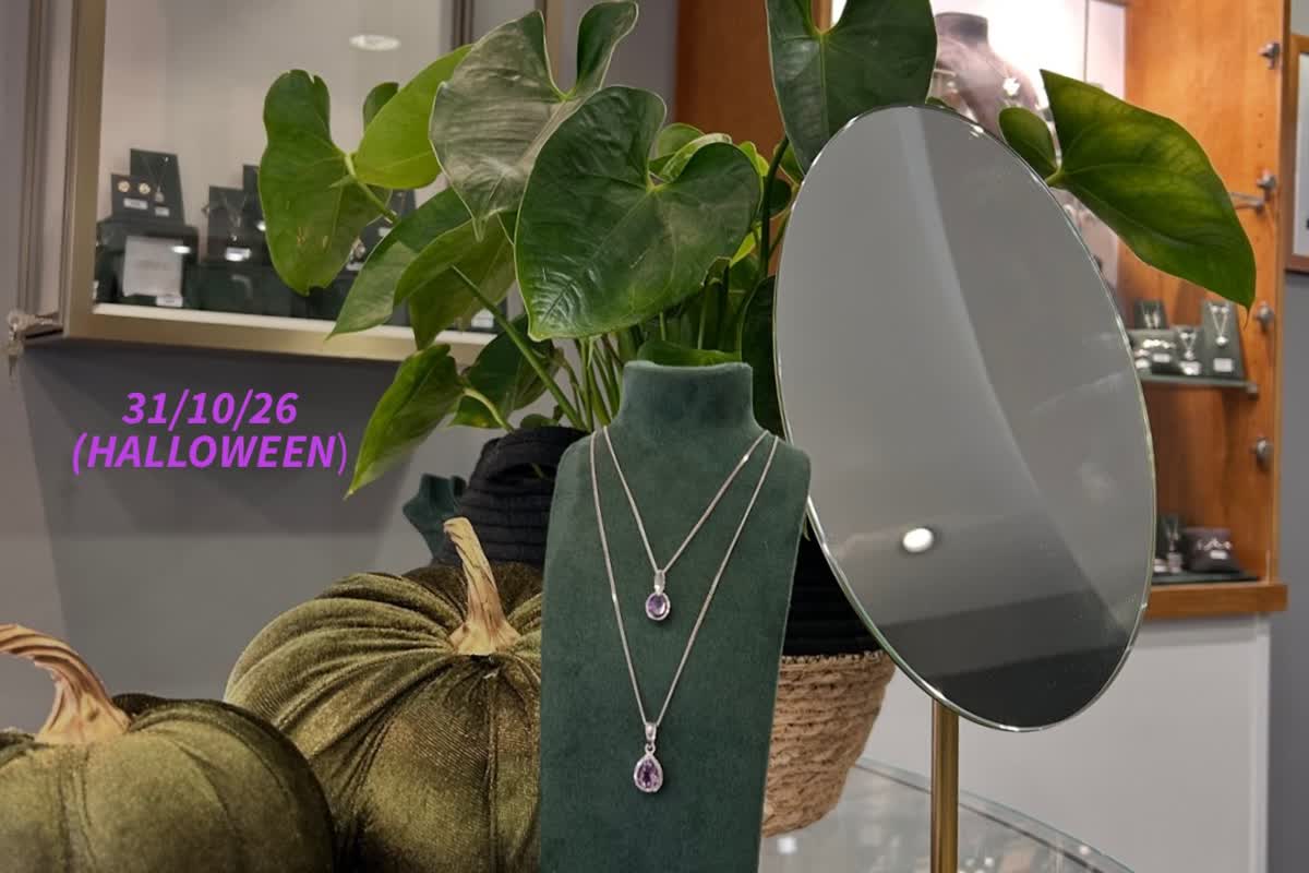 Halloween treasure hunt at Griffin & Co