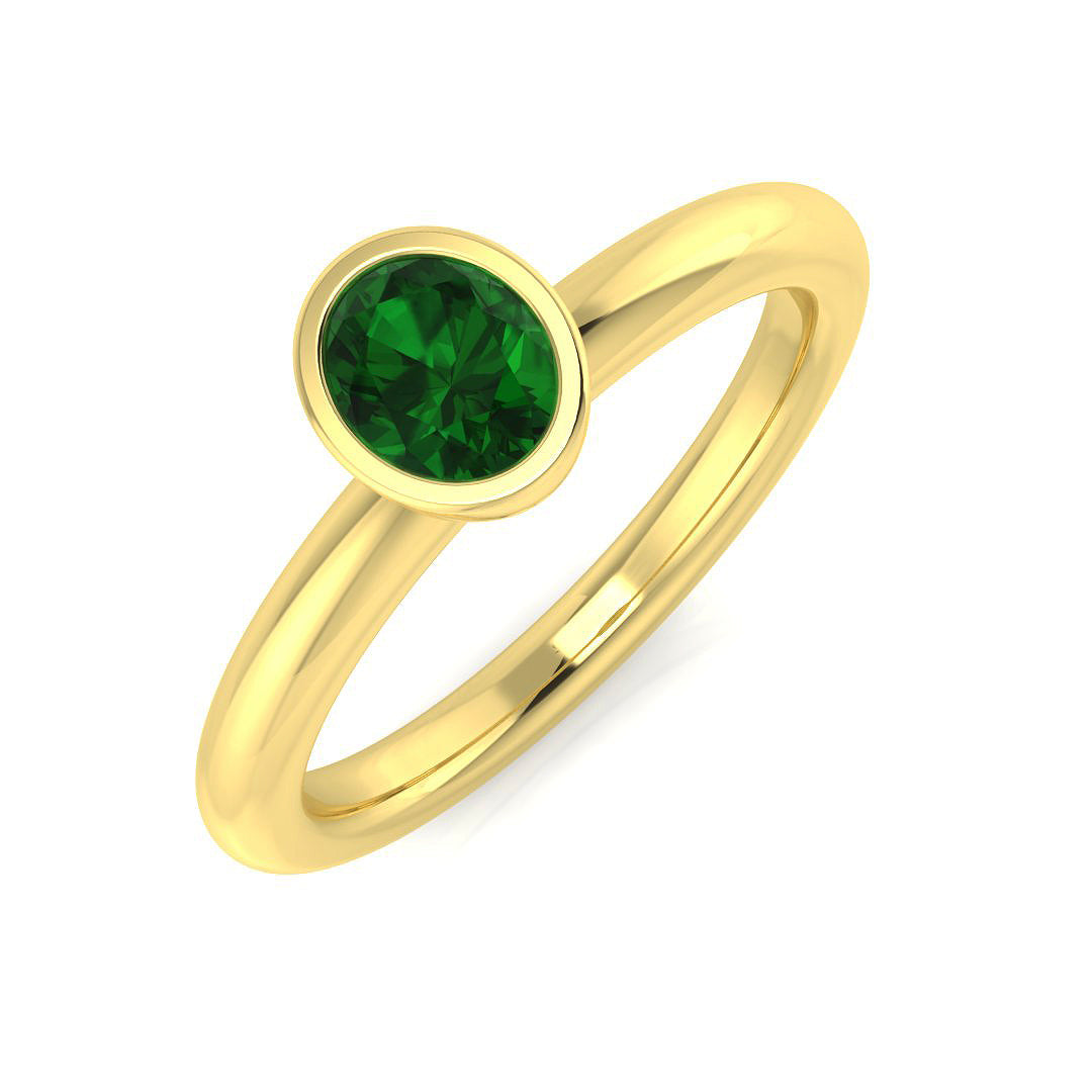 18ct Yellow Gold Pear Sapphire Ring, detail of pear-cut sapphire and setting