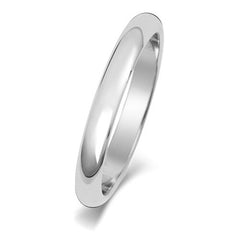 A classic D-shape polished wedding ring in platinum or white gold, shown from the side on a white background.